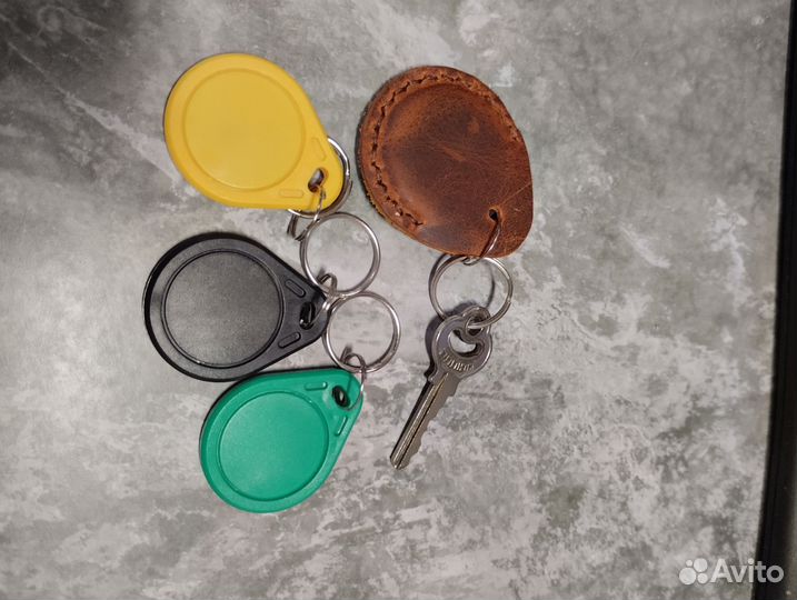 Ключи для домофона. Чехол из натуральной кожи