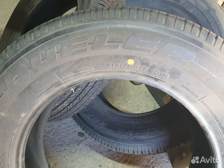 Bridgestone Dueler H/L 400 215/70 R17 и 215/70 R17 101H