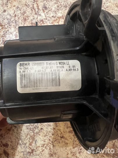 Моторчик печки w204