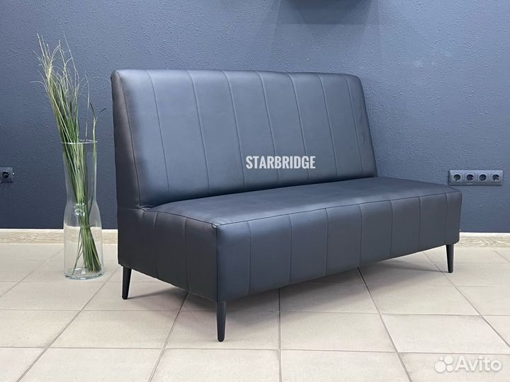 Диван с пуфами в зону ожидания