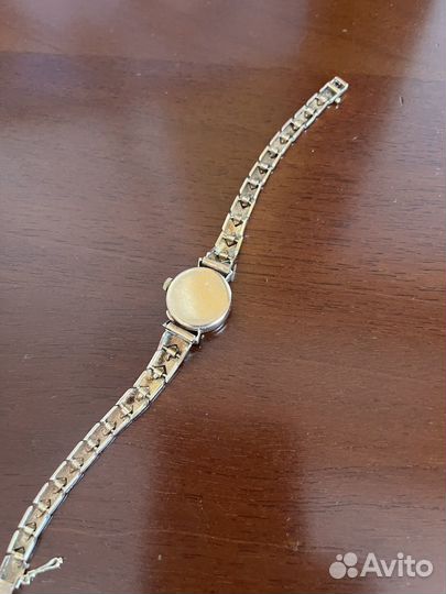 Часы золотые с бриллиантами и браслетом