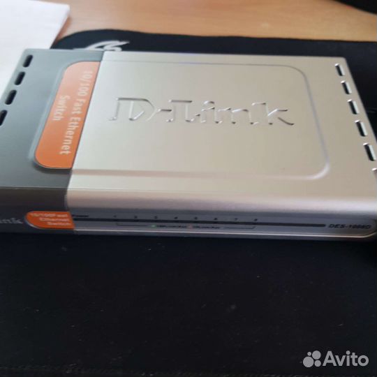 Коммутатор D-Llink DES-1008D на 8 портов