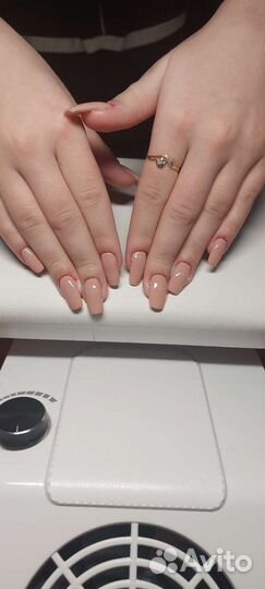 Наращивание ногтей