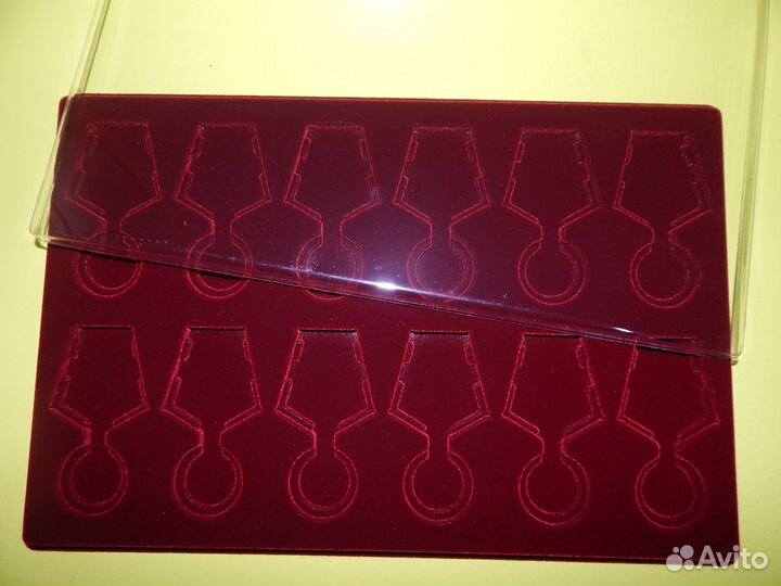 Планшеты, коробки в ассортименте