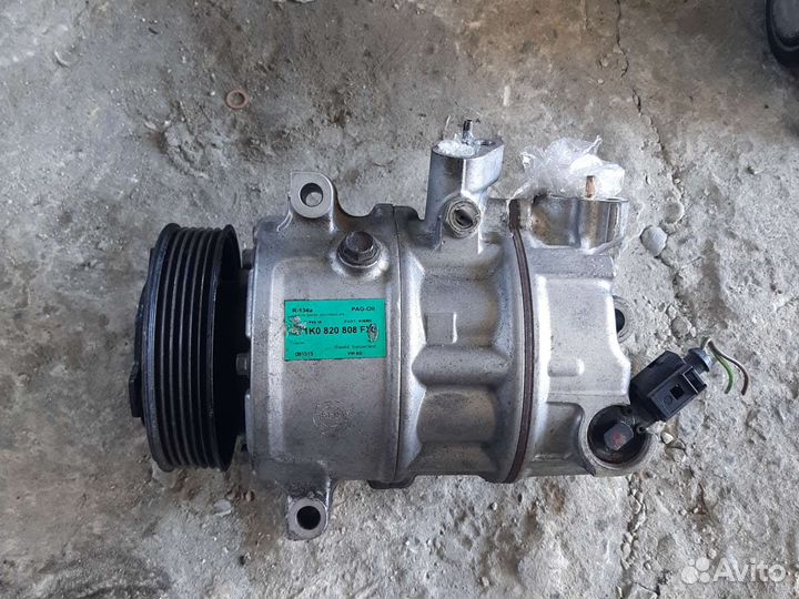 Компрессор кондиционера VW Skoda 1K0820808FX