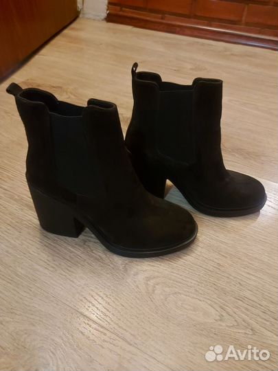 Полусапожки женские нат.замша новые