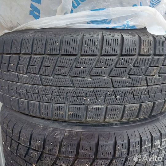 R17 Yokohama Ice Guard IG60 225/60, PCD 5x114.3 DIA 67