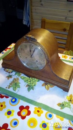 Старинные настольные часы с Вестминсерским боем