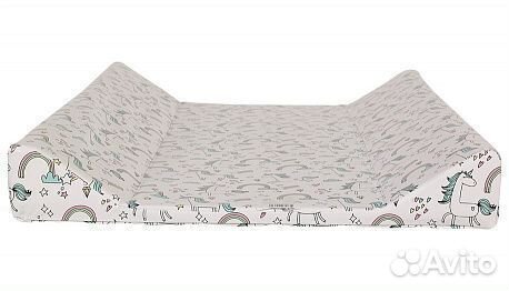 Пеленальный столик на кроватку