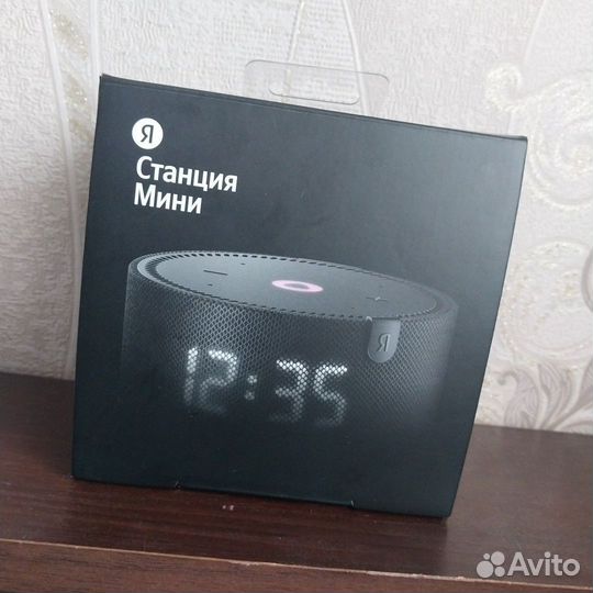 Яндекс станция мини с часами новая