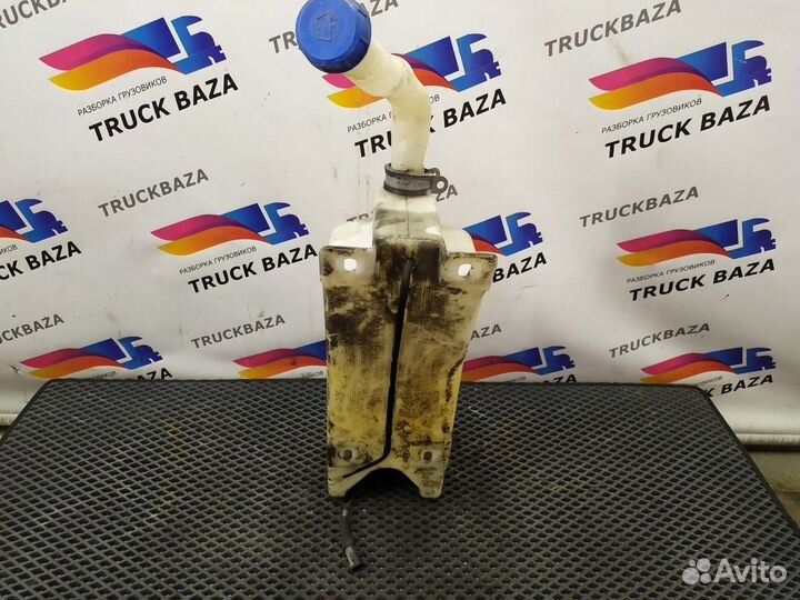 Бачок омывателя лобового стекла