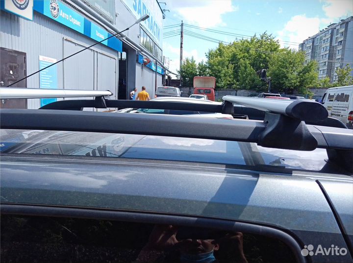 Багажник на рейлинги