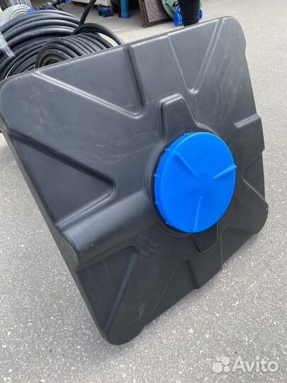Бак для воды на дачу