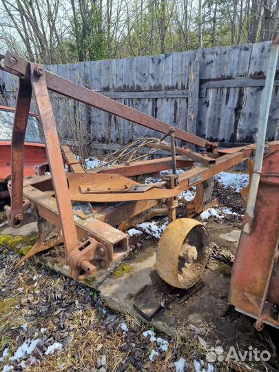 Продам плуг для мтз 82