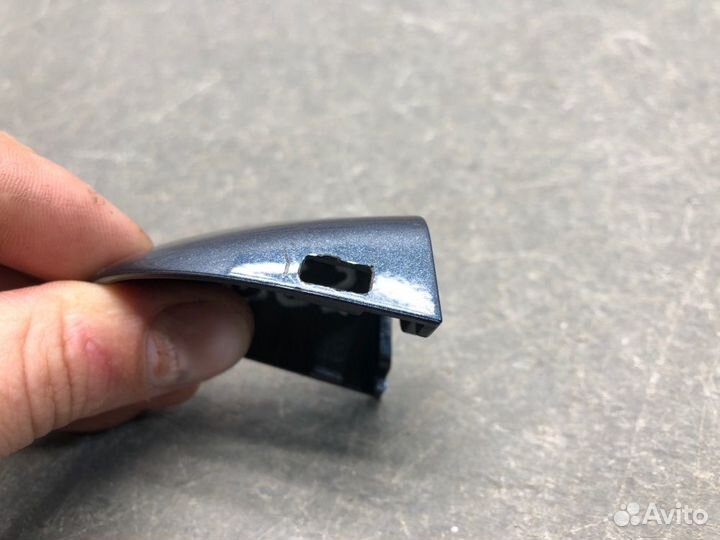 Заглушка ручки задняя правая Volkswagen Passat 3C5