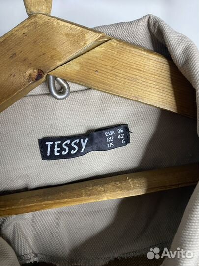 Ветровка женская Tessy 42р