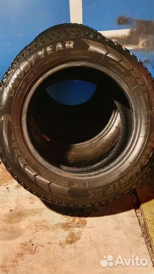 Goodyear Ultragrip Ice Arctic 195/65 R15