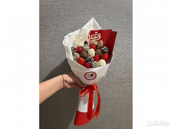 Букет из клубники в шоколаде