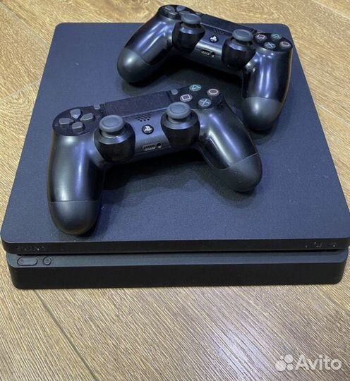 Sony playstation 4 PS4 slim 1tb