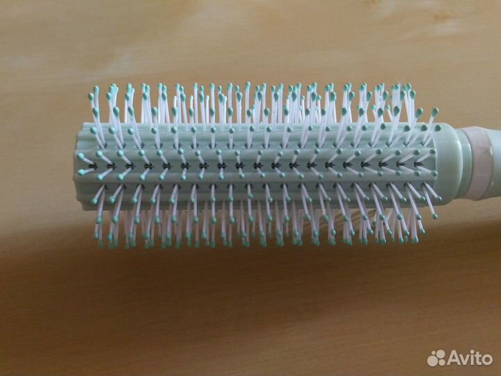 Круглая расчёска для укладки