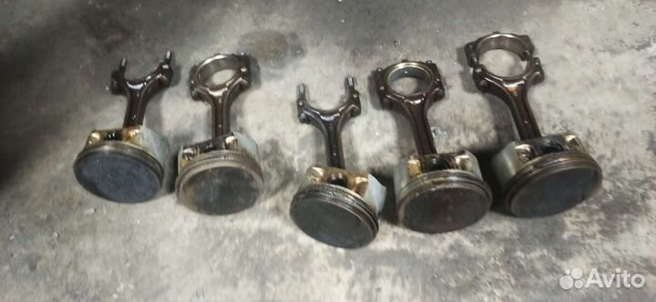 Поршень Mitsubishi lancer 9 4g18