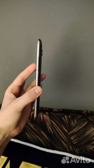ZTE Axon 7, 4/64 ГБ
