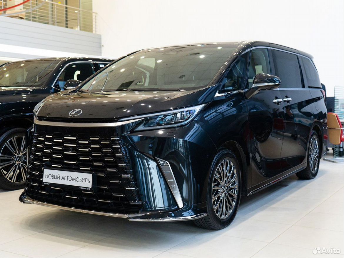 Lexus LM 2.5 CVT, 2025