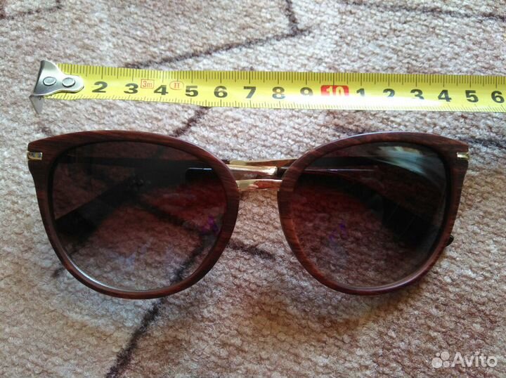 Очки солнцезащитные