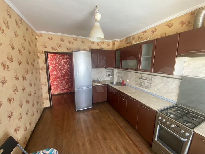 2-к. квартира, 75 м², 1/2 эт.