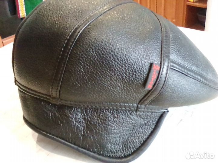 Кожаная кепка