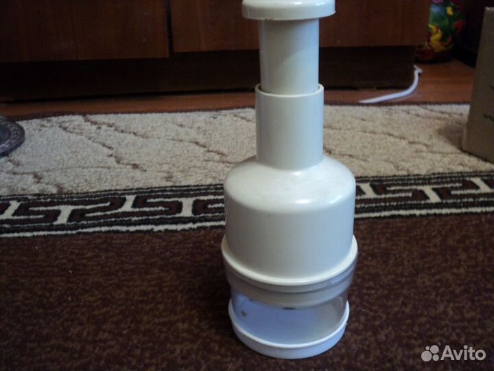 Измелчитель чеснока и лука