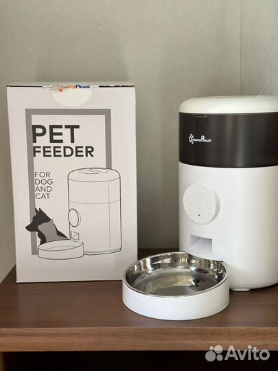 Автоматическая кормушка для животных Downypaws