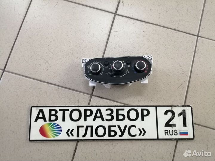 Блок управления отопителем Рено Логан 2