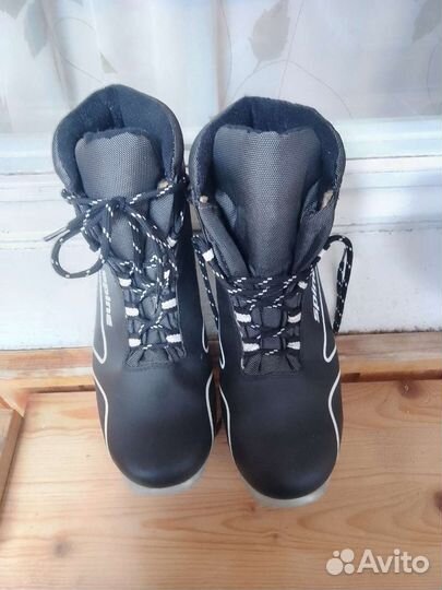Ботинки лыжные 43 размер