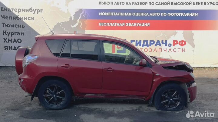 Выключатель концевой двери багажника Toyota RAV4 (XA30)