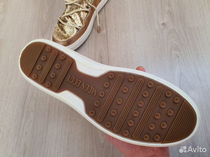 Сапоги Moon Boot зимние 41 eur 26,5 см