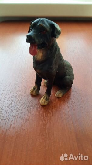 Коллекционные фигурки и картины из крошки янтаря