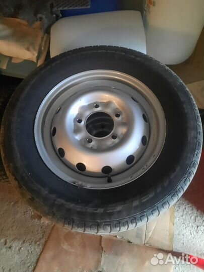 Bridgestone Dueler H/P 92A 215/65 R16 97