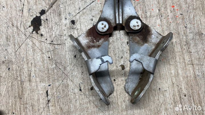 Петли Капота Hyundai Terracan