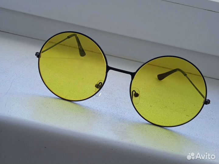 Очки с желтыми линзами