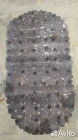 Коврик в ванну противоскользящий