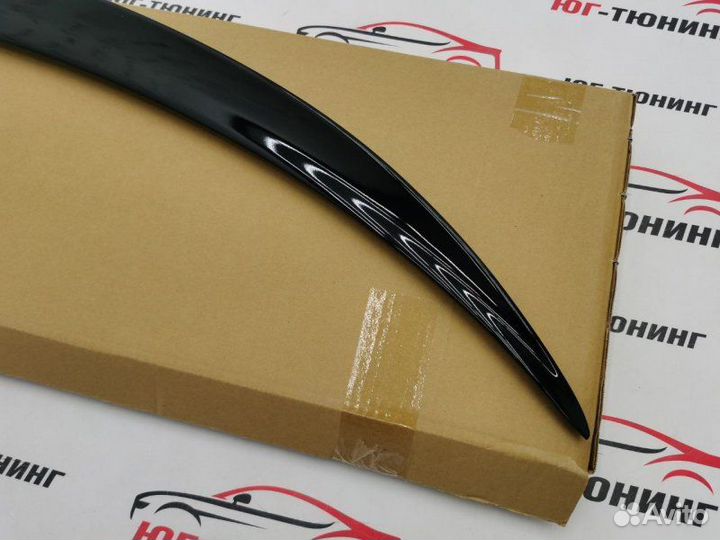 Новый cпойлер на крышку багажника E-class coupe