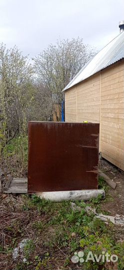 Бак для воды железный 1.9 m3