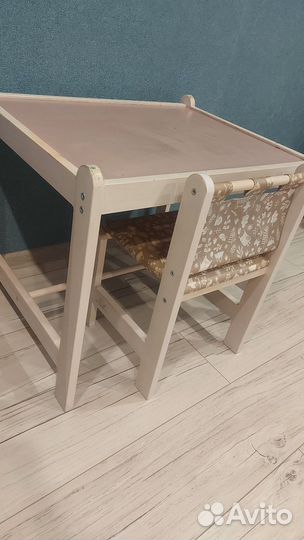Детский стол со стулом