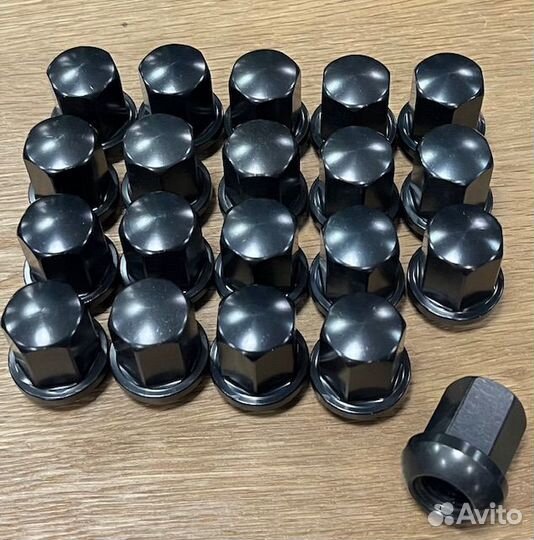 Гайки колесные черные Porsche 14х1,5 20 шт Bimecc