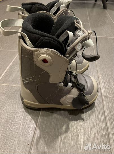 Сноубордические ботинки р 36 фирмы Solomon