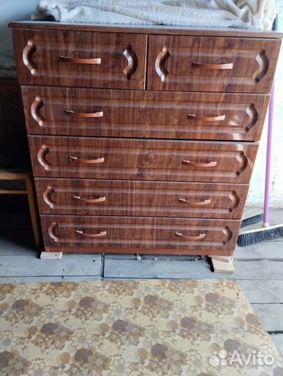 Комод и прикроватная тумба