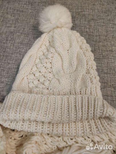 Шапка и шарф женский. Шерсть