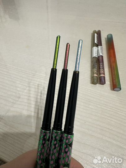 Дуохромные карандаши beauty bomb, essence, arive