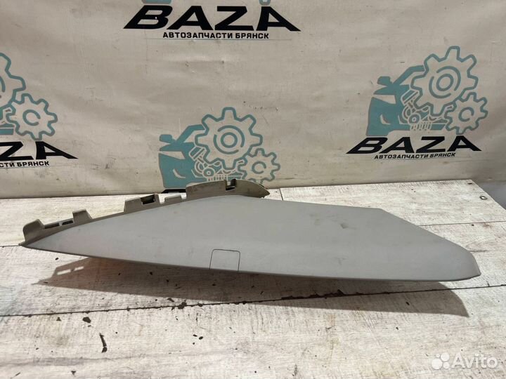 Обшивка задней правой стойки Ford Mondeo 4